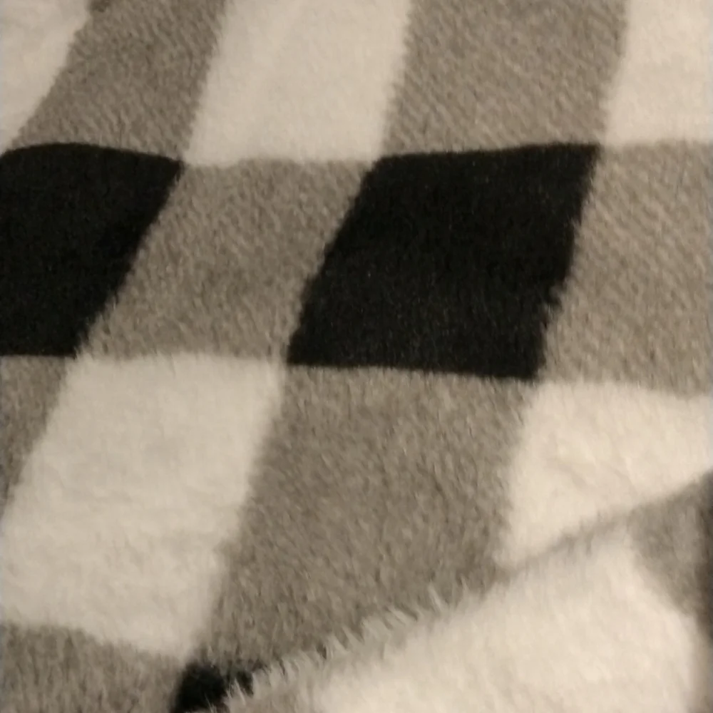 Buffalo Print fur Pillow‎ Covers black/white/gray 18x18